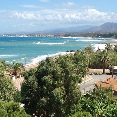 Golfo Di Tindari Apartments Фальконе Екстер'єр фото