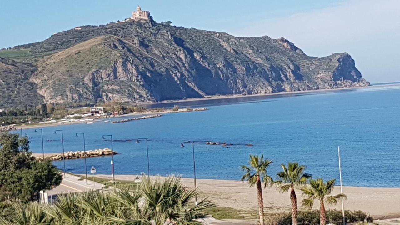 Golfo Di Tindari Apartments Фальконе Екстер'єр фото