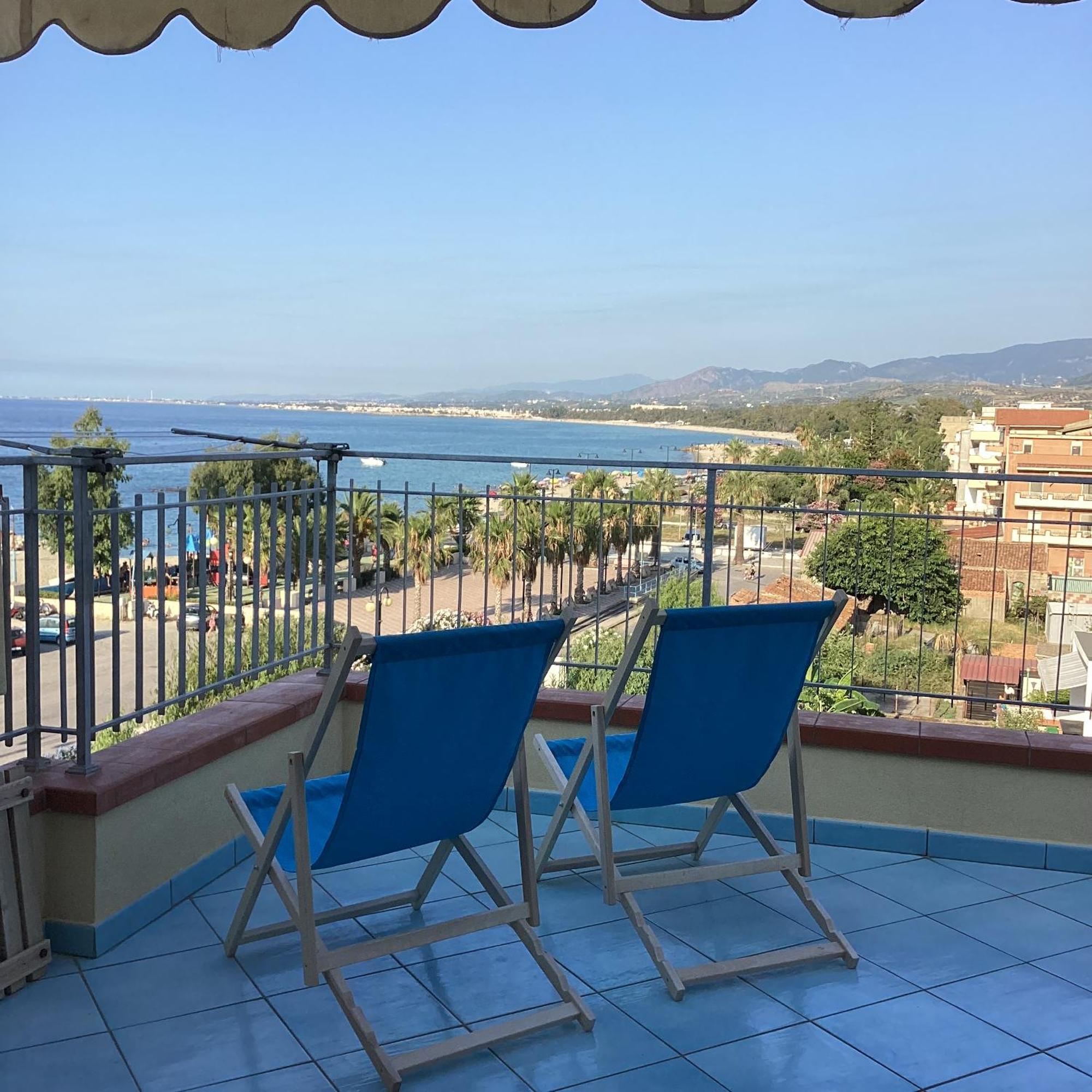 Golfo Di Tindari Apartments Фальконе Екстер'єр фото