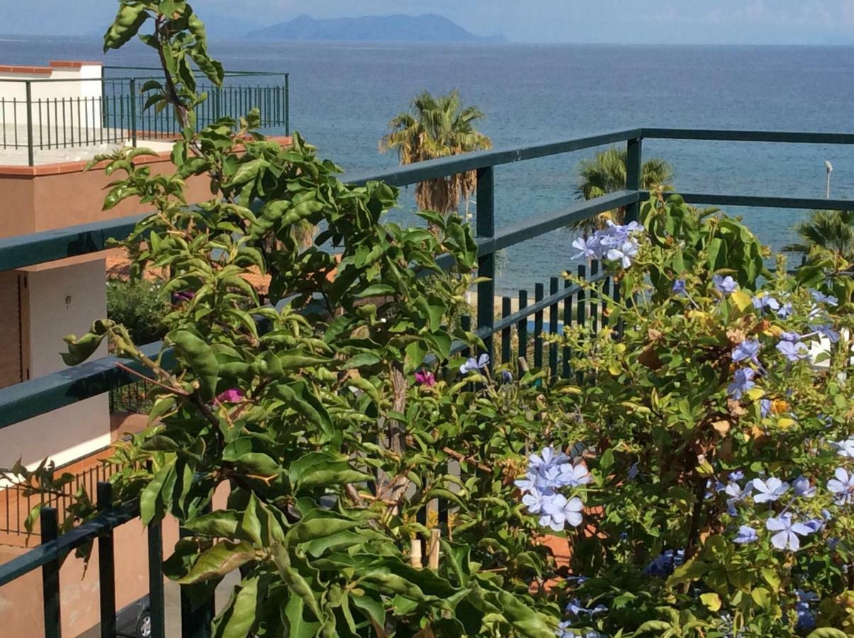 Golfo Di Tindari Apartments Фальконе Екстер'єр фото